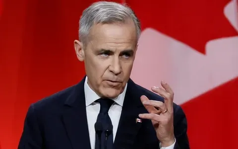 Canada lên tiếng sau cảnh báo áp thuế 100% của Mỹ