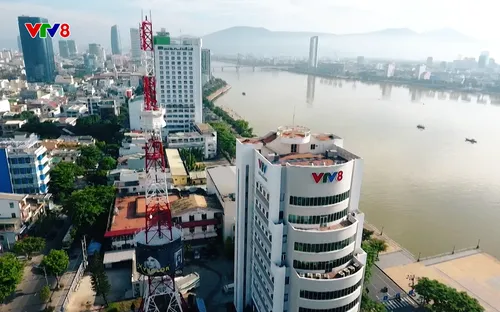 Phim tài liệu: Hành trình thắp lửa - 10 năm VTV8