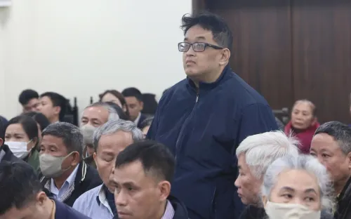 Cựu Viện trưởng Viện Y dược học dân tộc TPHCM bị cáo buộc nhận hối lộ hơn 47 tỷ đồng