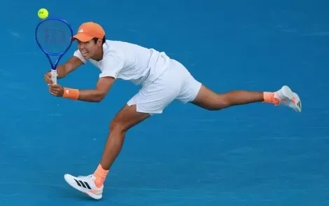 Learner Tien dừng bước ở tứ kết Grand Slam đầu năm trước Alexander Zverev