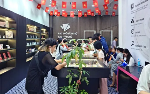 Giá bạc hôm nay 28/1: Bạc trong nước và thế giới cùng tăng mạnh