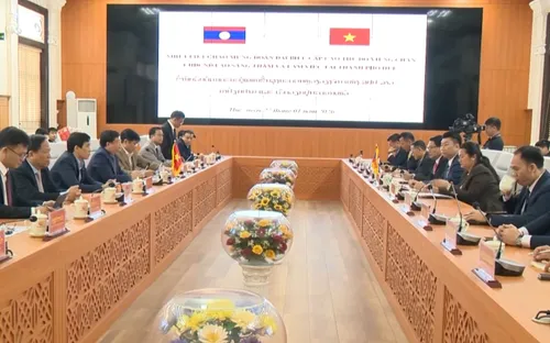 Đoàn Đại biểu cấp cao Viêng Chăn, Lào thăm, làm việc tại Huế và Đà Nẵng