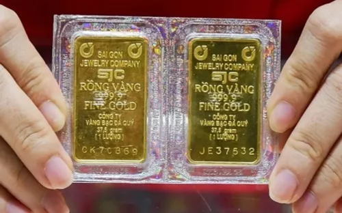 Giá vàng vượt 182 triệu đồng/lượng, tăng sốc 5 triệu đồng chỉ trong một ngày