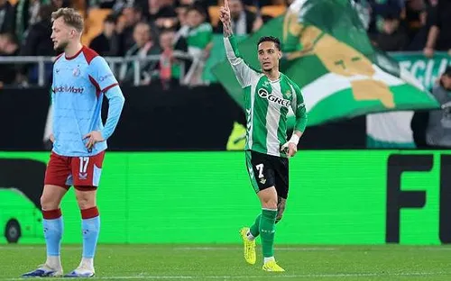Antony ghi dấu ấn đậm nét, Betis thắng Feyenoord để vào thẳng vòng 1/8 Europa League