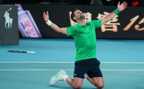 Djokovic hạ Sinner sau 5 set nghẹt thở, tiến vào chung kết Australian Open 2026
