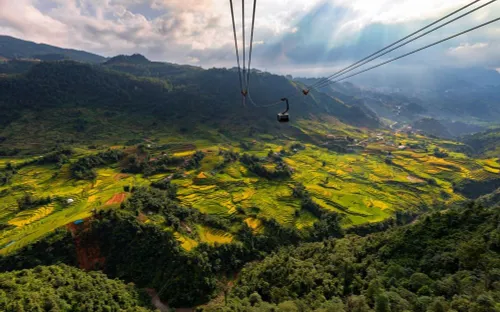 Cáp treo Fansipan: 10 năm tạo bước ngoặt đưa du lịch Sa Pa vươn tầm thế giới