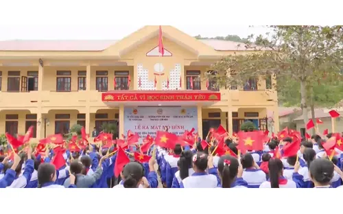 Vận động học sinh quay trở lại trường học