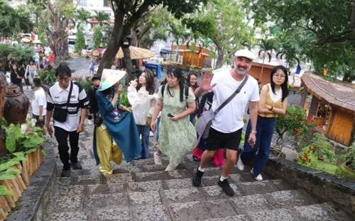 KOLs quốc tế trải nghiệm Khánh Hòa, lan tỏa hình ảnh điểm đến trên thị trường khu vực