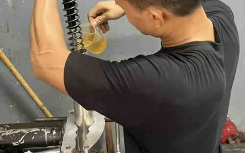 Bảo dưỡng xe máy dịp cận Tết: Đừng nghĩ chỉ thay dầu là đủ