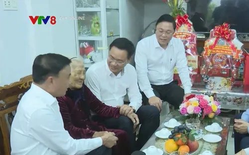 Lãnh đạo Đảng, Nhà nước thăm chúc Tết các gia đình chính sách