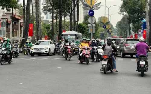 Hai thói quen xấu khiến giao lộ đô thị dễ ùn tắc