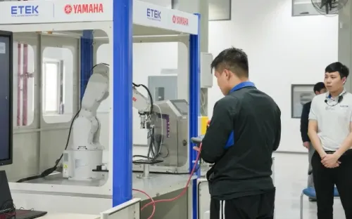 Hơn 300 sinh viên tranh tài tại AMBA 2026, Đại học Bách Khoa – ĐH Đà Nẵng giành giải nhất