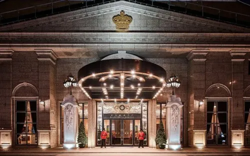 Giá vàng leo thang, khách sạn ở Macau tháo sàn dát vàng bán thu về 12,8 triệu USD