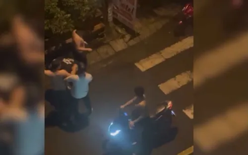 Khởi tố, bắt tạm giam nhóm đối tượng cướp tài sản, hành hung người khác vì nhìn nhầm