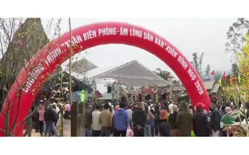 Xuân biên phòng, ấm lòng dân bản
