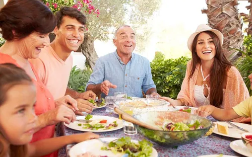 Nghiên cứu trên hơn 5.000 người Trung Quốc: Ăn đủ đạm sau tuổi 80 giúp tăng cơ hội sống thọ 100 tuổi