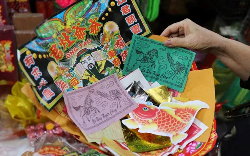 Giữ nếp xưa trong nhịp sống hiện đại ngày tiễn Táo quân về trời