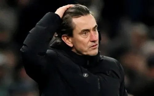 HLV Frank rời ghế nóng Tottenham sau chuỗi ngày khủng hoảng