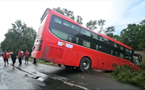 Tăng cường kiểm soát xe chở khách