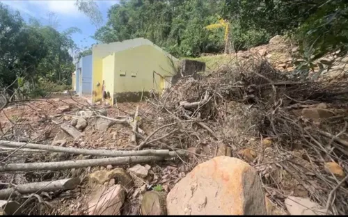 Cận Tết, hàng chục hộ dân vẫn bất an do sạt lở