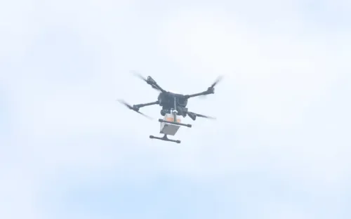 Khai trương tuyến giao hàng vượt biển bằng UAV đầu tiên tại Việt Nam