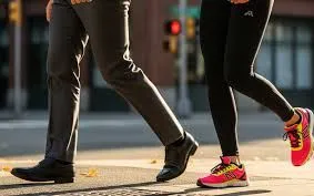 Chỉ 15 phút vận động mỗi ngày giúp hạn chế tăng cân dịp Tết