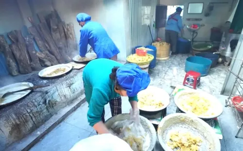 Nét đẹp ẩm thực đón Tết của người dân Cố đô