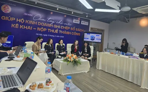 Cục Thuế triển khai tập huấn “cầm tay chỉ việc” hỗ trợ hộ kinh doanh kê khai thuế