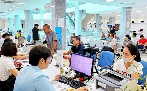 Thủ tướng yêu cầu tái cấu trúc thủ tục hành chính, tuyệt đối không yêu cầu cung cấp lại dữ liệu đã có