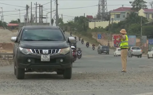 Duy trì tuần tra, kiểm soát đảm bảo an toàn giao thông