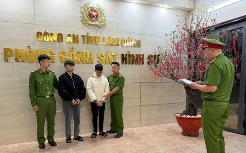 Công an Lâm Đồng truy xét thần tốc, bắt 2 đối tượng cướp giật trong đêm mùng 1 Tết