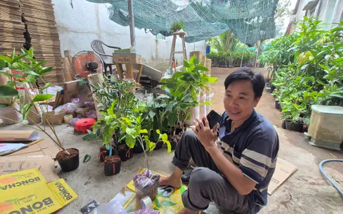 Tết chủ shop đi chơi, đơn hàng vẫn "nổ" ầm ầm