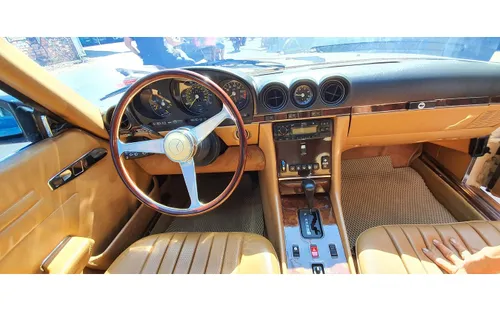 Khám phá Mercedes-Benz 560 SL – huyền thoại mui trần, Việt Nam chỉ có 2 chiếc