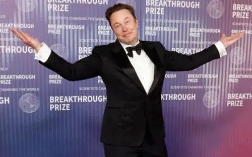 Elon Musk: AI hiện nay “bảo thủ và đạo đức giả”, xAI “phải thắng”