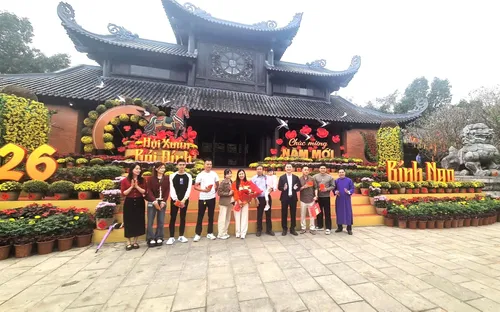 Ninh Bình bội thu du lịch dịp Tết Bính Ngọ 2026, doanh thu vượt 2.400 tỉ đồng