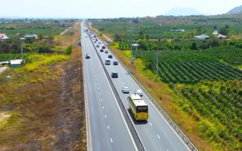 Đà Nẵng dẫn đầu khách quốc tế, TP HCM đạt doanh thu cao nhất dịp Tết 2026