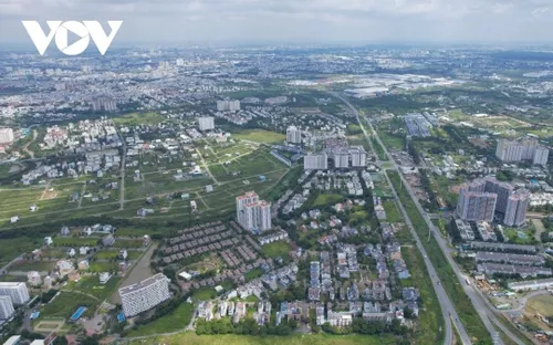 Siết tín dụng để giảm rủi ro cho thị trường bất động sản