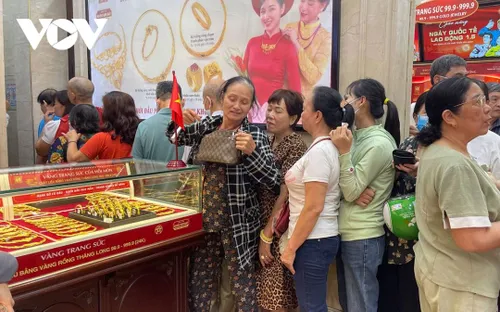 Ngày vía Thần Tài 2026: Mua vàng sao cho vừa đón lộc vừa bảo toàn vốn?