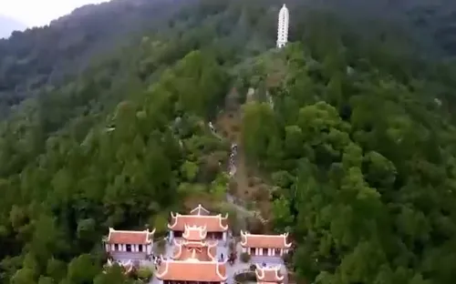 Du lịch tâm linh khởi sắc đầu Xuân