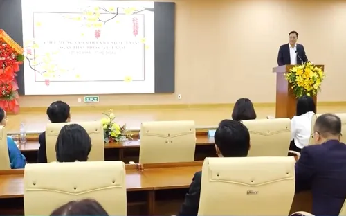 Lãnh đạo Đà Nẵng thăm, chúc mừng các cơ sở y tế nhân Ngày Thầy thuốc Việt Nam