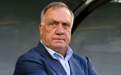 HLV Dick Advocaat từ chức, tuyển Curacao biến động trước thềm World Cup 2026