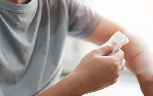 Gia tăng tai nạn do khỉ, động vật tại khu du lịch: Cảnh báo nguy cơ bệnh dại ở trẻ nhỏ