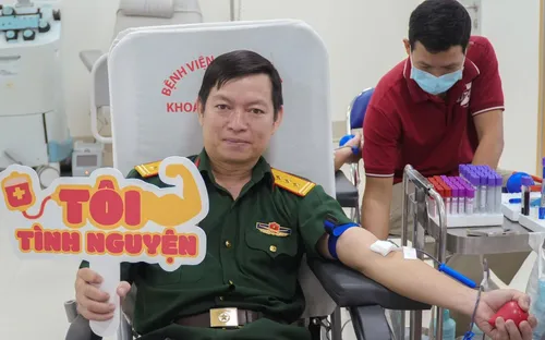 Hơn 500 đơn vị máu được tiếp nhận qua chương trình hiến máu đầu năm tại Bệnh viện Quân y 175