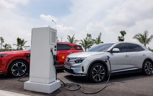 Nghiên cứu mới: Lạm dụng sạc nhanh có thể khiến pin xe điện xuống cấp nhanh hơn