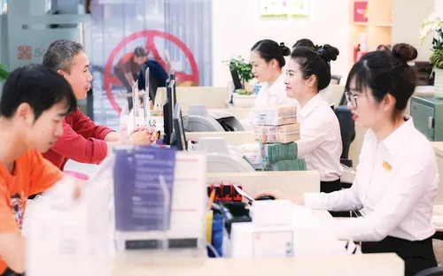 Duy trì ổn định hệ thống tiền tệ và hoạt động ngân hàng