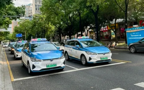 Thâm Quyến – đô thị đầu tiên trên thế giới xanh hóa 100% xe dịch vụ công cộng