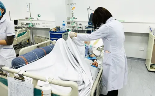 Phụ nữ nguy kịch vì dùng thuốc nam không rõ nguồn gốc, mắc bệnh hiếm TTP