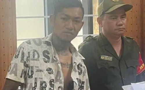 Đột nhập phòng trọ lúc nửa đêm, dùng dao khống chế phụ nữ để cướp tài sản