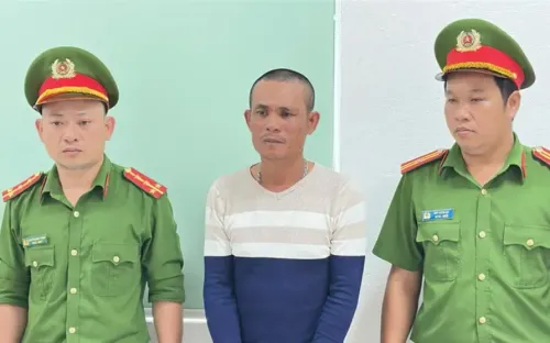 Con trai chủ quán đánh người trọng thương sau khi thấy mẹ bị ngã khi can ngăn vụ đánh ghen