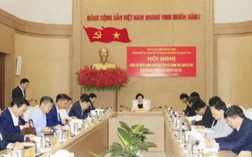 Công bố quyết định kiểm tra, giám sát của Bộ Chính trị, Ban Bí thư đối với Ban Thường vụ Tỉnh ủy Lào Cai